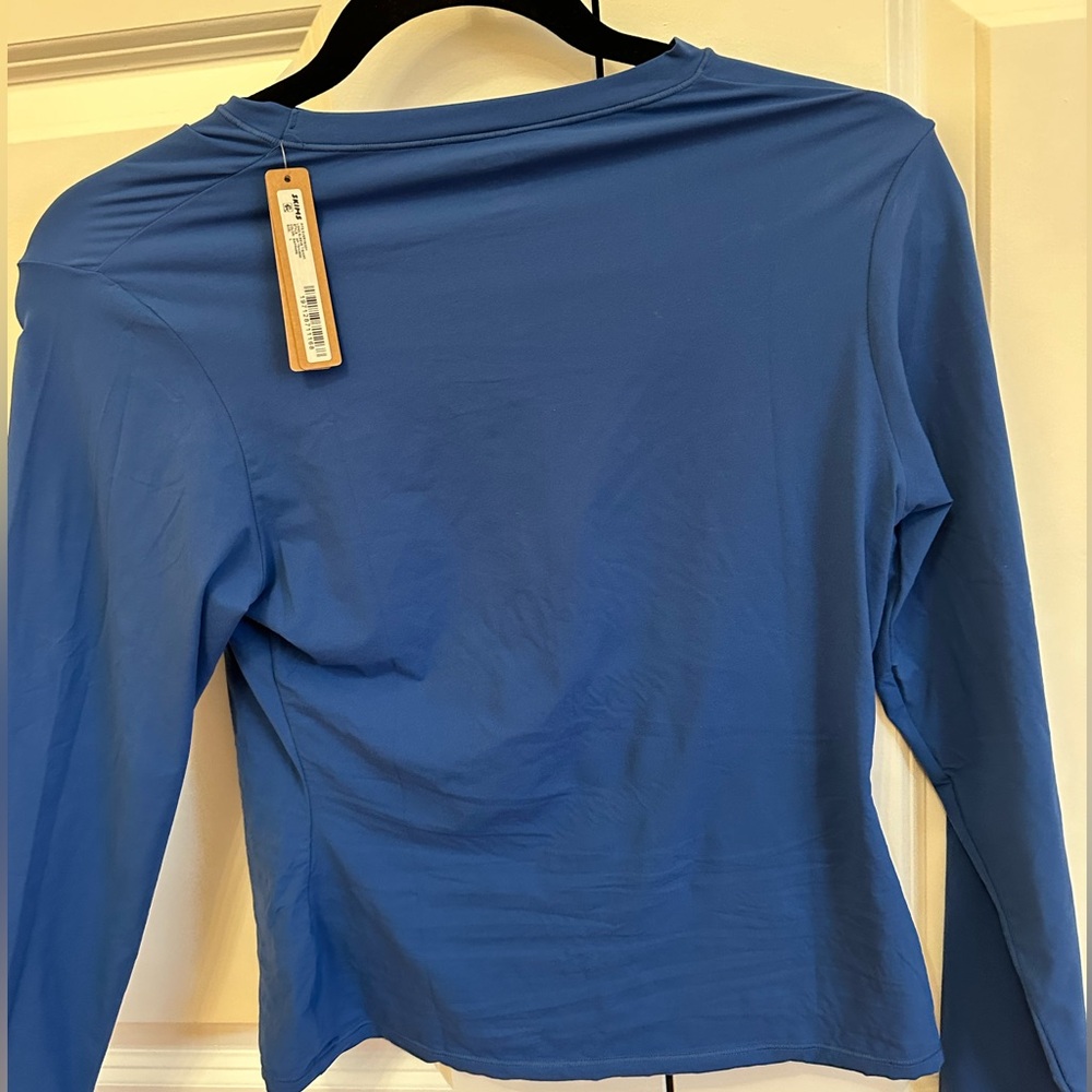 Skims Fits Everybody Long Sleeve Top! Brand new never worn before !